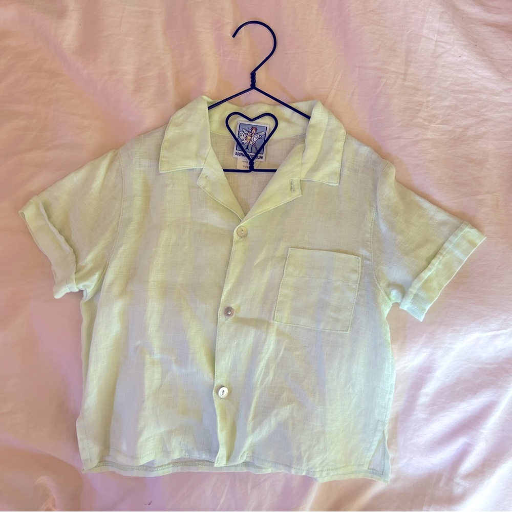 Light green linen shirt for a lil guy. Mother of pearl buttons. Never worn.